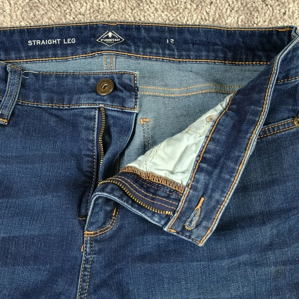 St. John's Bay Women's Size 12 Straight Leg Jeans Blue Denim Stretch Mid Rise